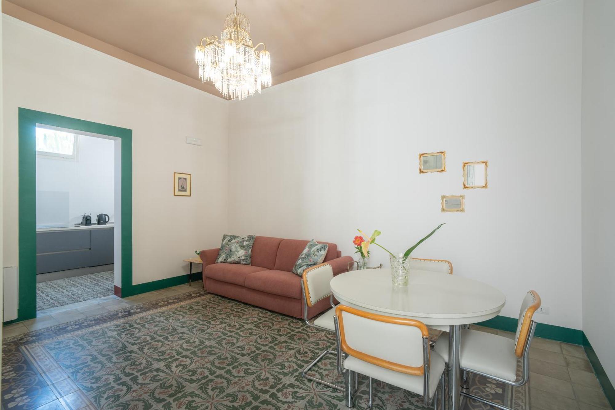 לצ'ה Lotus Apartment & Rooftop By Residence Colibri מראה חיצוני תמונה