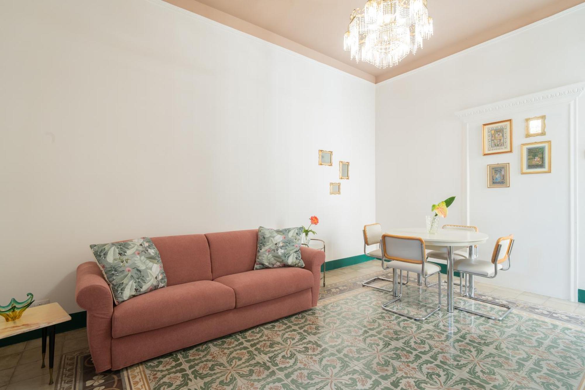 לצ'ה Lotus Apartment & Rooftop By Residence Colibri מראה חיצוני תמונה