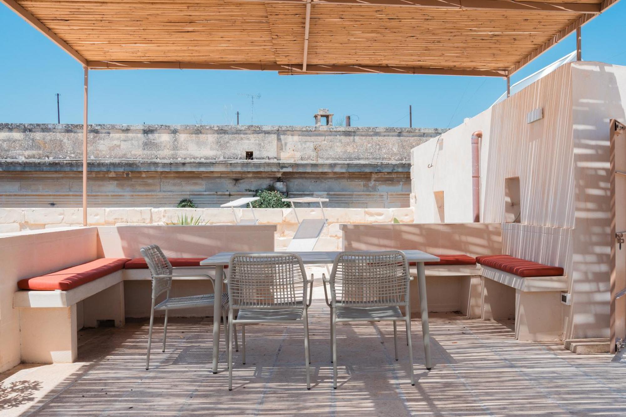 לצ'ה Lotus Apartment & Rooftop By Residence Colibri מראה חיצוני תמונה