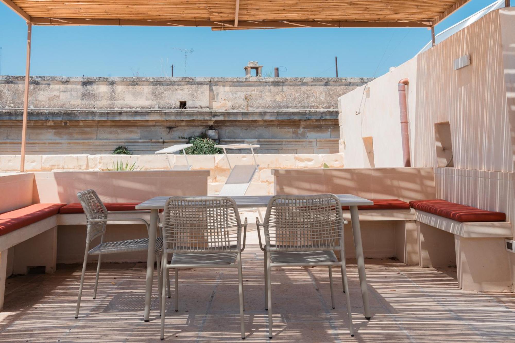 לצ'ה Lotus Apartment & Rooftop By Residence Colibri מראה חיצוני תמונה